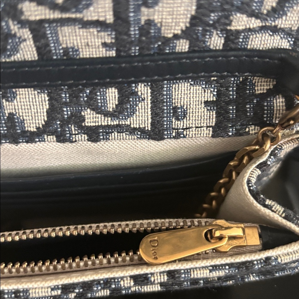Dior Oblique Saddle Wallet On Chain - Picture 9 of 16